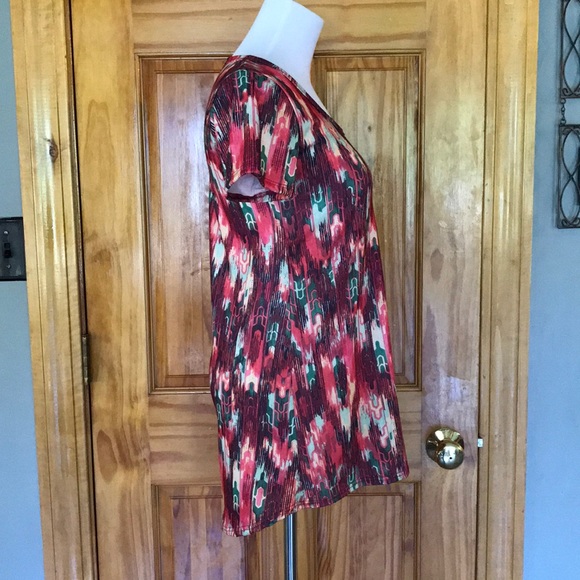 Lularoe classic tee - Picture 3 of 7